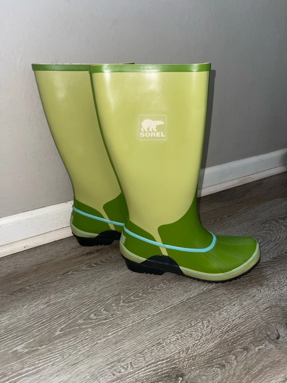 Sorel rubber Lime and Grass Green Rain Boots Sorellington Boot - Women's muck